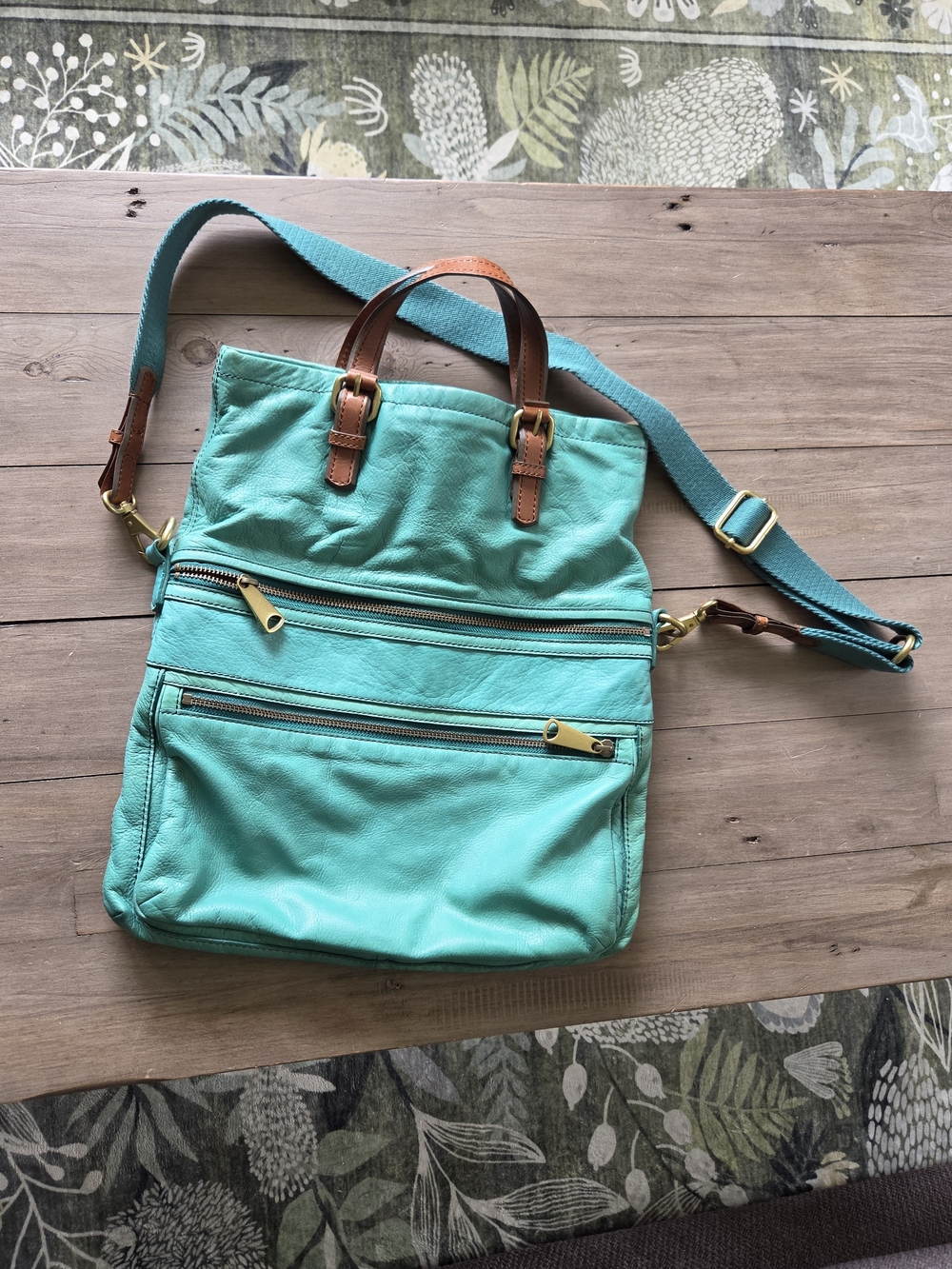 Fossil Brand Green Leather Crossbody Bag